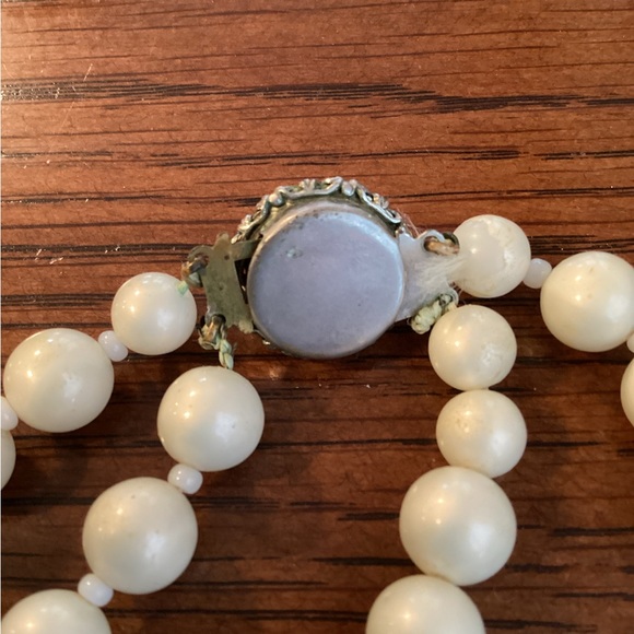 Vintage Two Strand Pearl Necklace - Picture 14 of 14